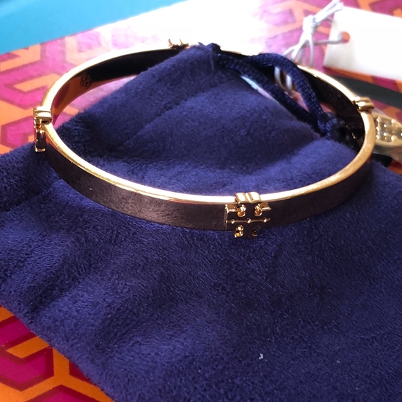 NWT TORY BURCH GOLD Logo Bangle Bracelet - Picture 5 of 7